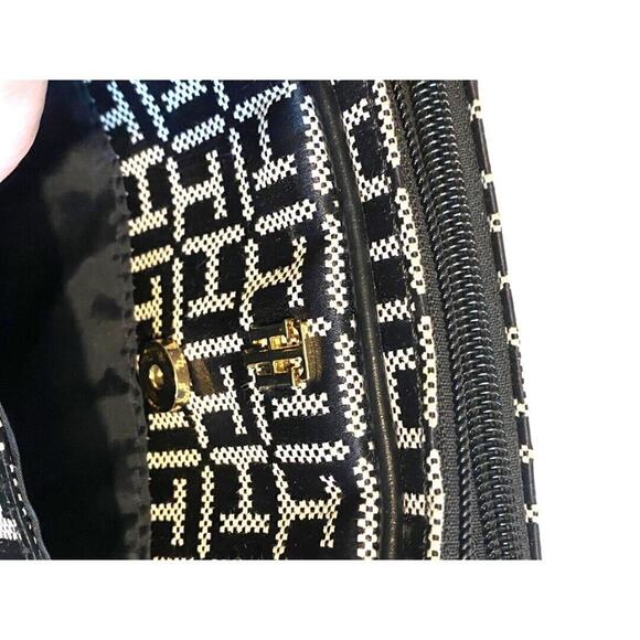 Tommy Hilfiger Crossbody Monogram Dual Zip Pocket Shoulder Bag Black White - Picture 8 of 10